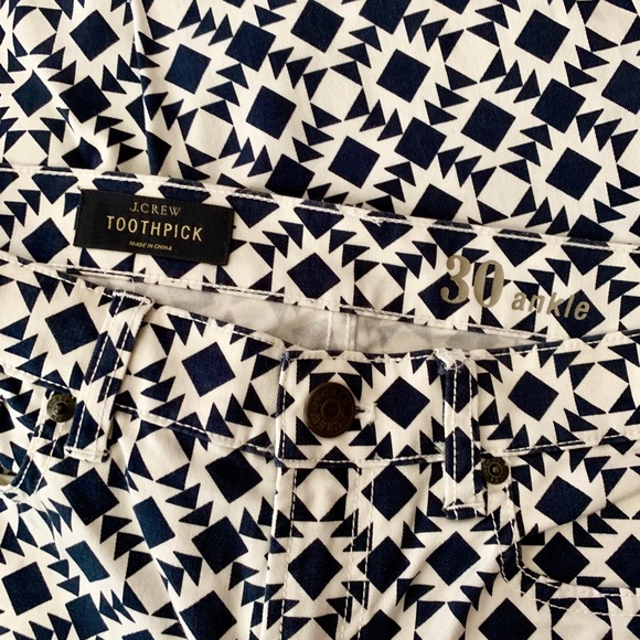 J.Crew White Blue Toothpick Jean In Geo Print - Picture 3 of 5